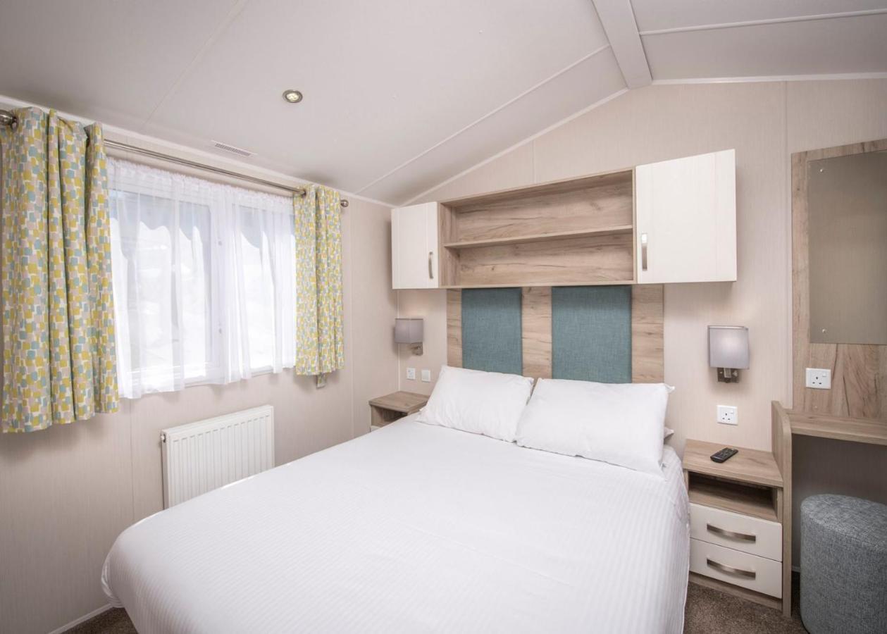Sandaway Beach Holiday Park Combe Martin Extérieur photo