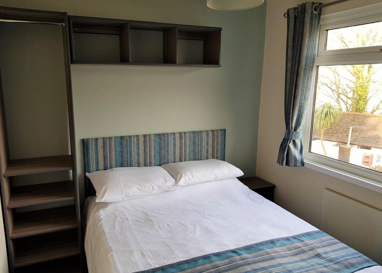 Sandaway Beach Holiday Park Combe Martin Extérieur photo