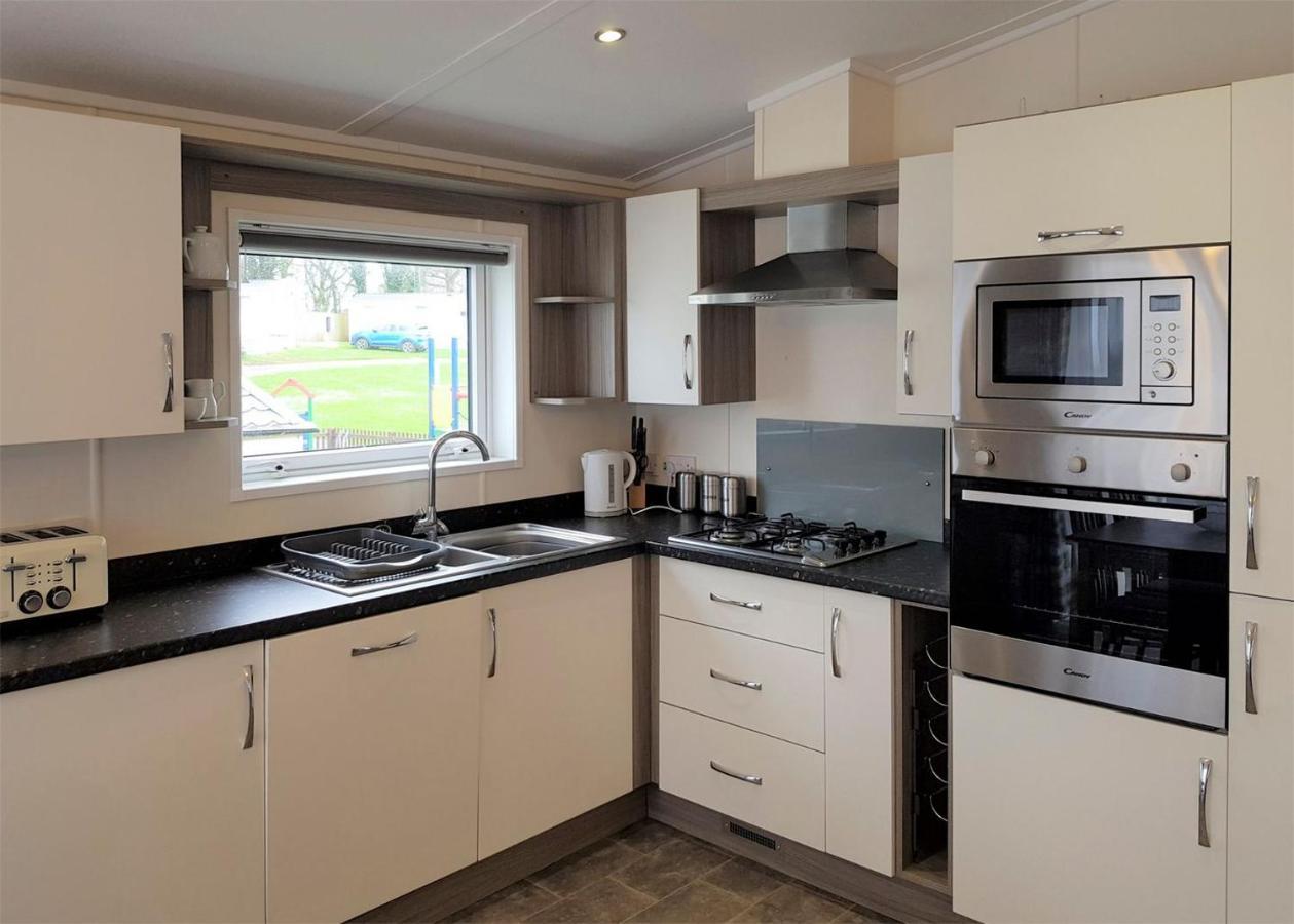 Sandaway Beach Holiday Park Combe Martin Extérieur photo