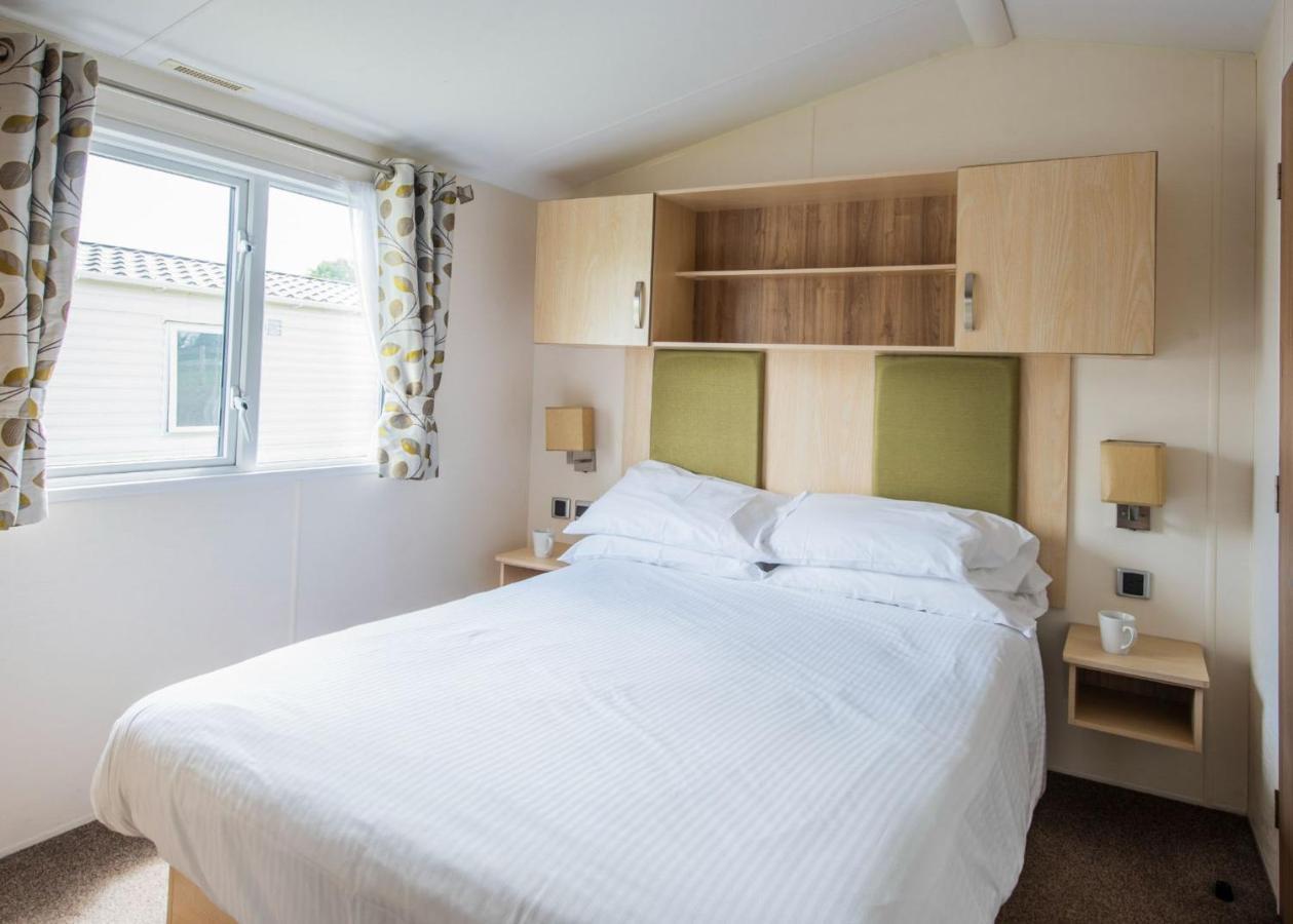 Sandaway Beach Holiday Park Combe Martin Extérieur photo
