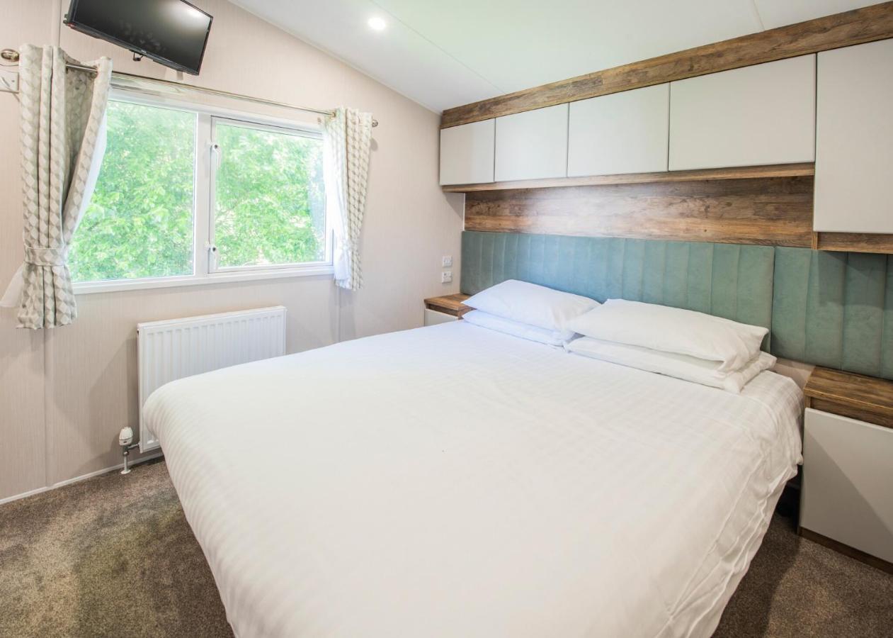 Sandaway Beach Holiday Park Combe Martin Extérieur photo