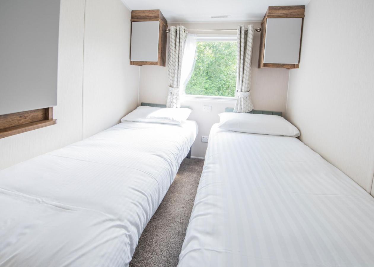 Sandaway Beach Holiday Park Combe Martin Extérieur photo