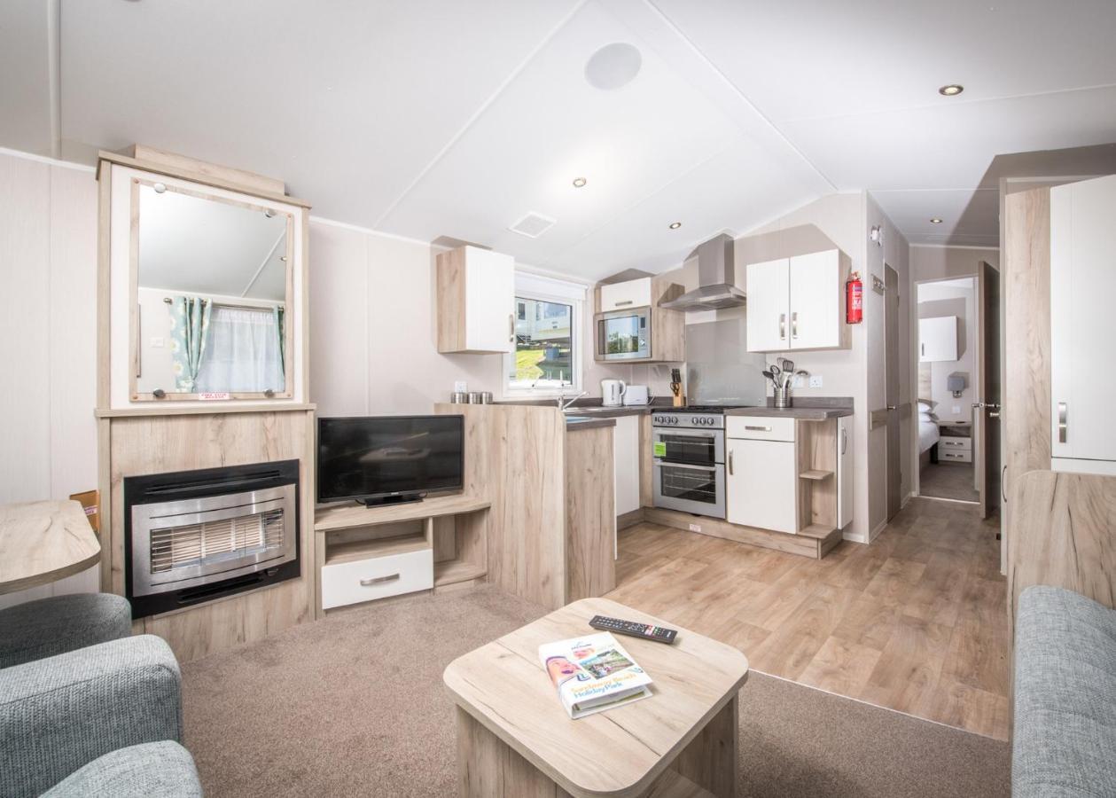 Sandaway Beach Holiday Park Combe Martin Extérieur photo