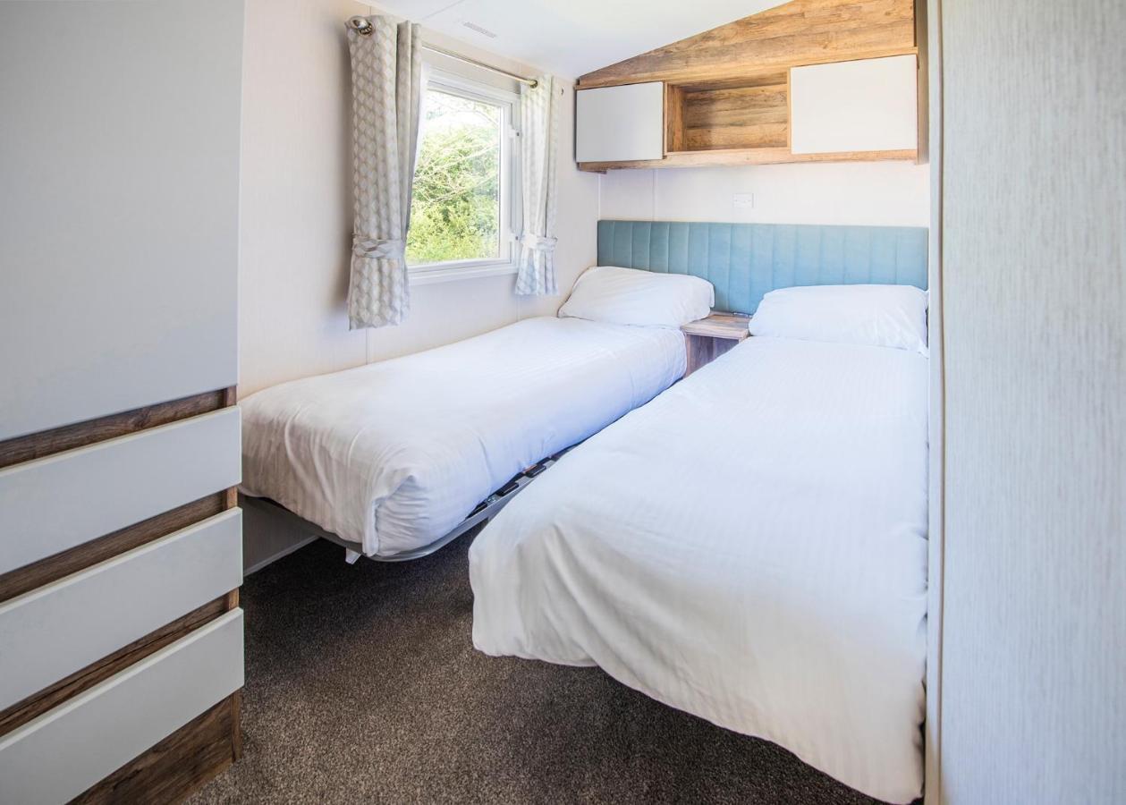 Sandaway Beach Holiday Park Combe Martin Extérieur photo