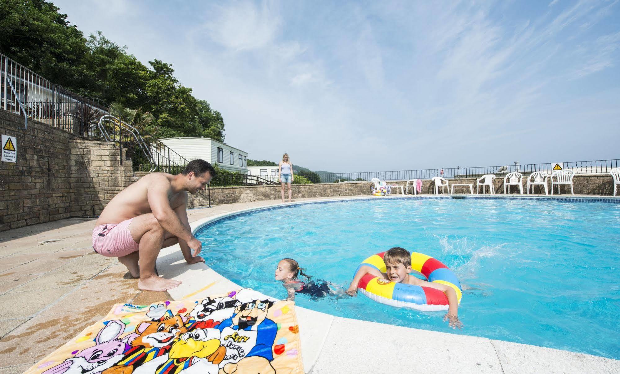 Sandaway Beach Holiday Park Combe Martin Extérieur photo