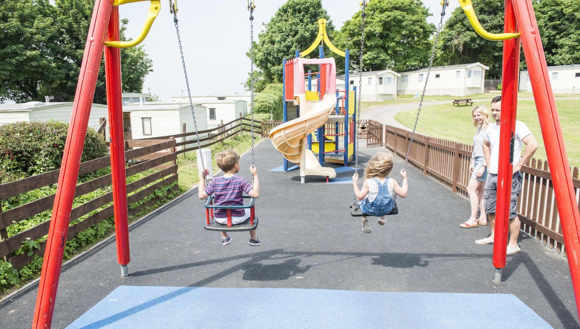 Sandaway Beach Holiday Park Combe Martin Extérieur photo